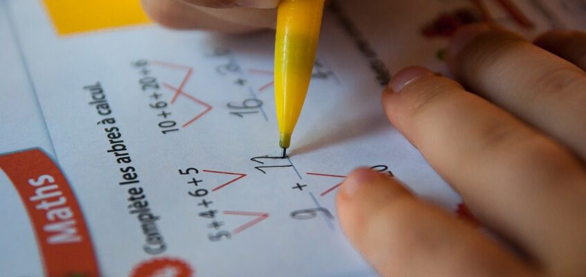 Exames e Provas de Equivalência à Frequência 9.º, 11.º e 12.º anos